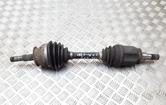 Nissan Pathfinder R52 Front driveshaft