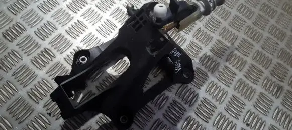 Toyota Auris 150 Gear shifter/selector 112102102
