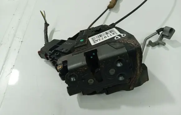 Mazda 3 I Front door lock 3N6AA21812DF 3N6A-A21812DF