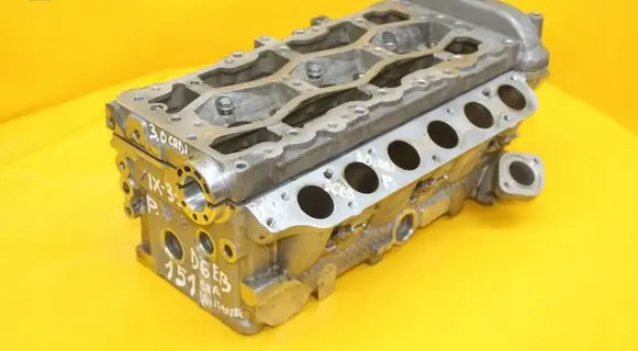 Hyundai ix 55 Engine head AKO413