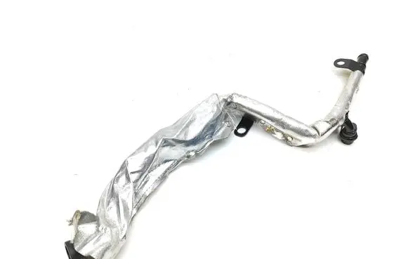 Engine coolant pipe/hose