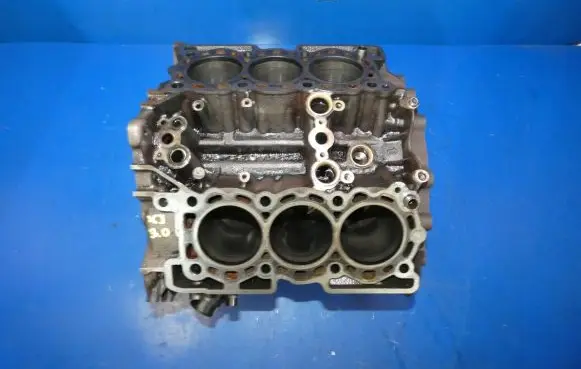 Jaguar XJ X351 Engine block 9X2Q6015CC