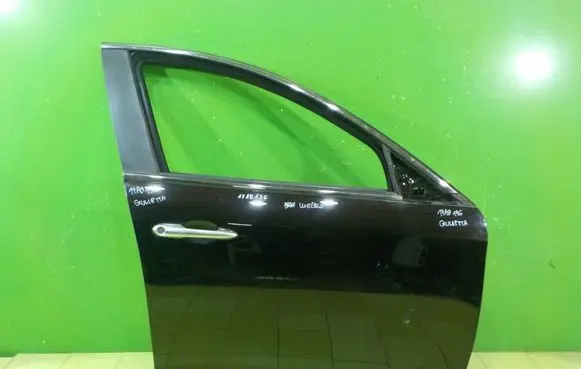 Alfa Romeo Giulietta Front door PRZOD PRAWE