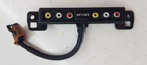 Peugeot 5008 AUX in-socket connector 9667112277