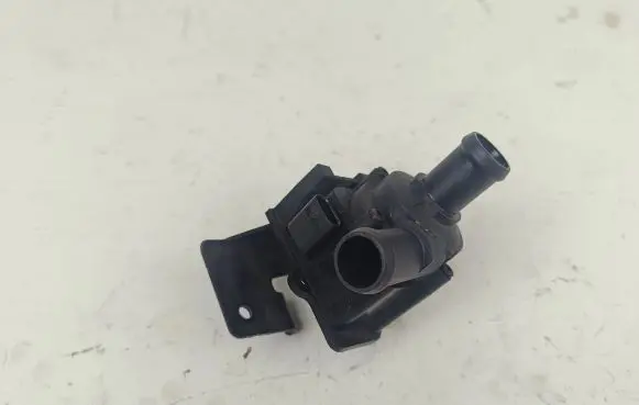Audi A4 S4 B8 8K Electric auxiliary coolant/water pump 06H121601K 704071140 T1321526BA