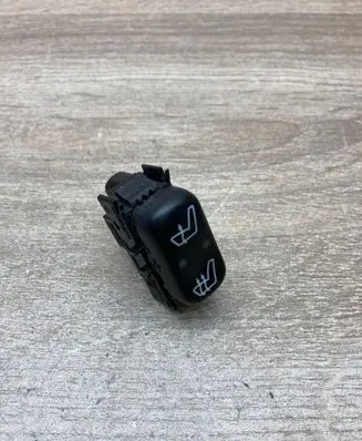 Mercedes-Benz ML W163 Seat heating switch 1638200210 03100820