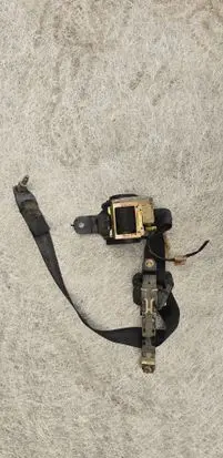 Nissan Terrano Front seatbelt