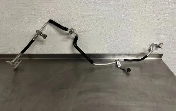 Maserati Levante Air conditioning (A/C) pipe/hose 06701748940 0D406 00000