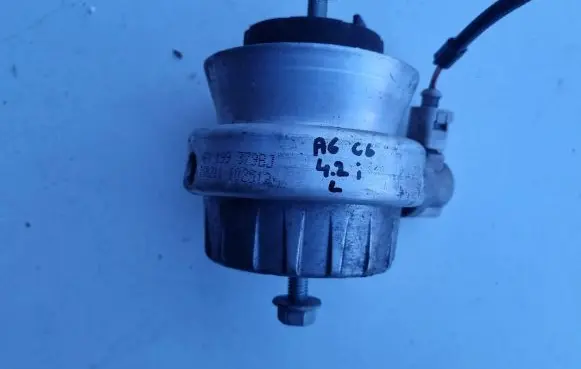 Audi A6 S6 C6 4F Engine mount bracket 4F0199379BJ