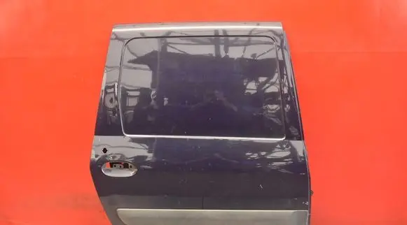 Dacia Logan I Rear door