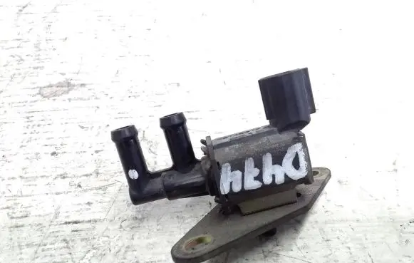 Mitsubishi Space Wagon Turbo solenoid valve K5T48374