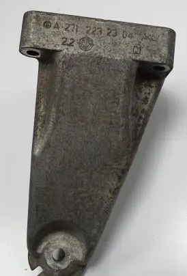 Mercedes-Benz E C207 W207 Engine mount bracket A2712232304