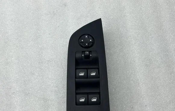 Opel Mokka B Electric window control switch 96788281ZD04 9835153980