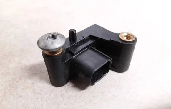BMW 5 E60 E61 Airbag deployment crash/impact sensor 6977398 6577001366