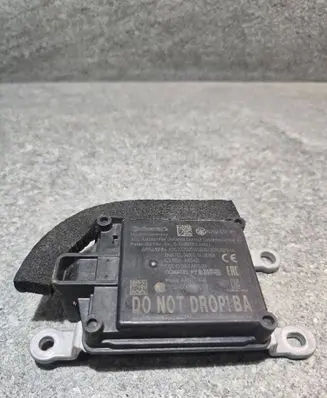 Nissan Leaf II (ZE1) Distronic sensor radar 040571406068