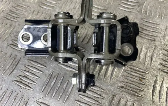 Mazda CX-70/90 Rear door hinge set