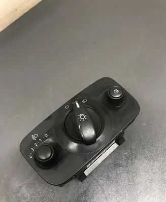 Ford Mondeo Mk III Light switch 04066485