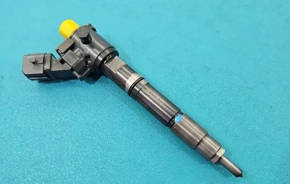 Volvo V60 Fuel injector 31405404 IMPRK1475431