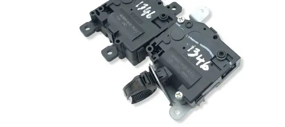 Lexus RX 450H Air flap motor/actuator 0638002031
