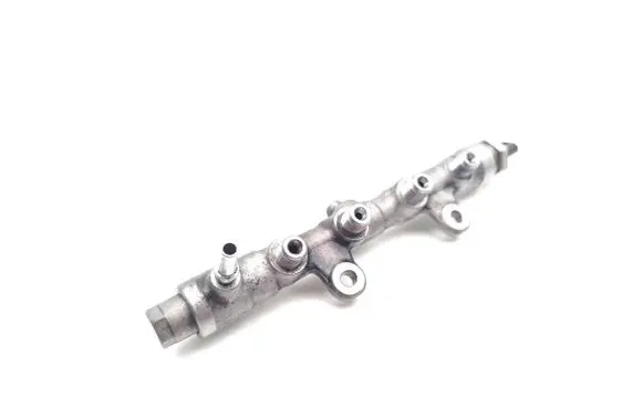 Fuel main line pipe