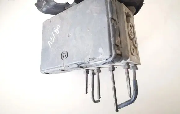 Toyota Corolla Verso E121 ABS Pump 4451013070 44510-13070