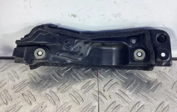 Lexus RC Fender mounting bracket 5388324010