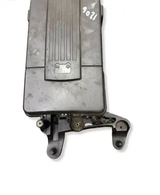 Volkswagen PASSAT B6 Battery box tray 1K0915333C 1K0915443A 1K0915336B