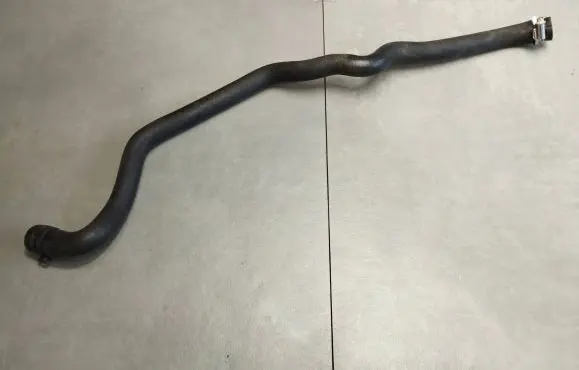 BMW X5 F15 Engine coolant pipe/hose