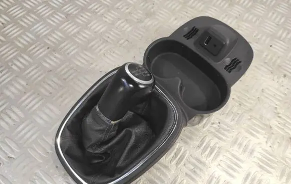 Opel Corsa D Cup holder 13254966 460029937 13205815