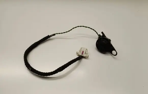 Front door high frequency speaker
