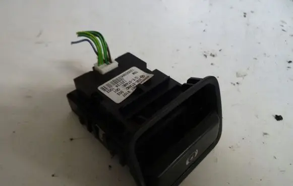 Mercedes-Benz B W246 W242 Hand parking brake switch A2469050451