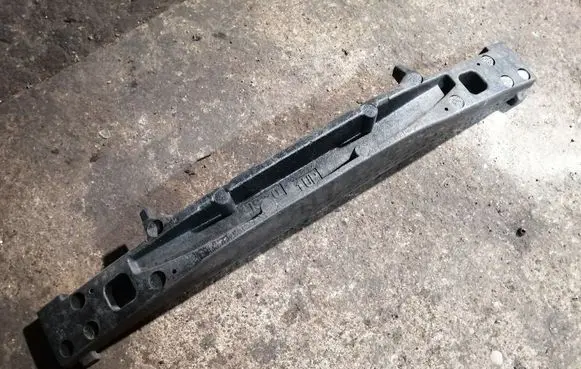 Lexus IS 220D-250-350 Front bumper foam support bar 5261153090