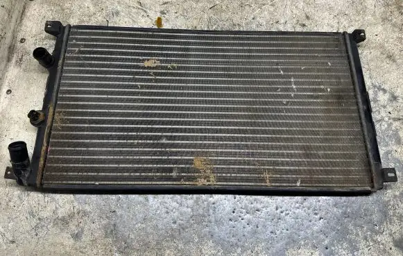 Renault Master II Coolant radiator