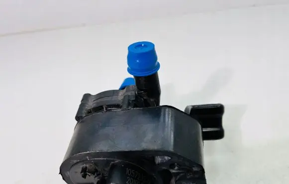 Tesla Model S Electric auxiliary coolant/water pump
