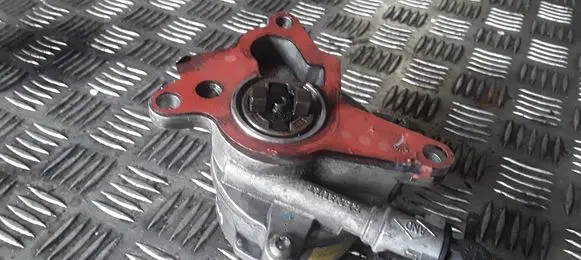 Renault Laguna II Vacuum pump D169376925