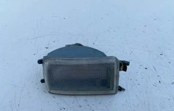 Volkswagen Golf III Front indicator light