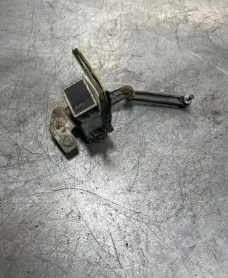 BMW 5 E60 E61 Headlight/headlamp level sensor 6778811