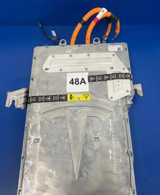 Tesla Model X Voltage converter inverter 105513902A