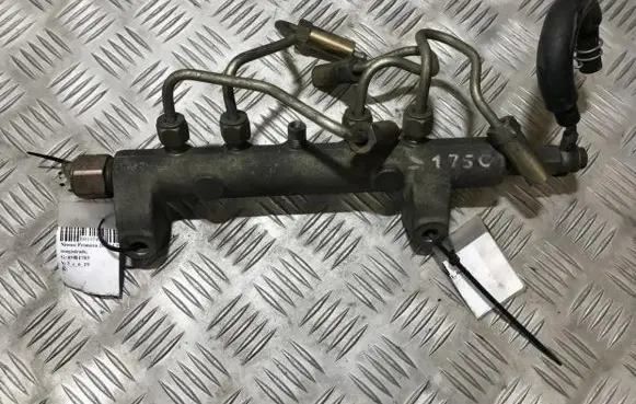 Fuel main line pipe