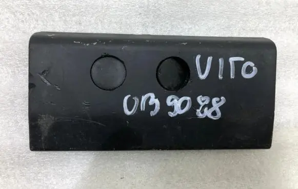 Mercedes-Benz Vito Viano W639 Centre console side trim front 