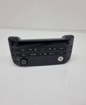 Jaguar F-Pace Climate control unit
