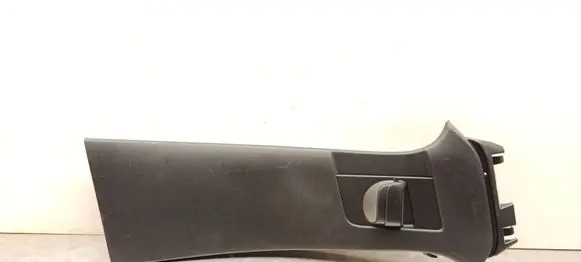 Volvo XC40 (B) pillar trim (top) 31457493