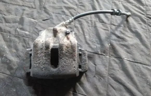 Front brake caliper