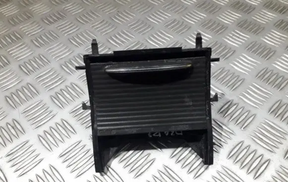 Car ashtray