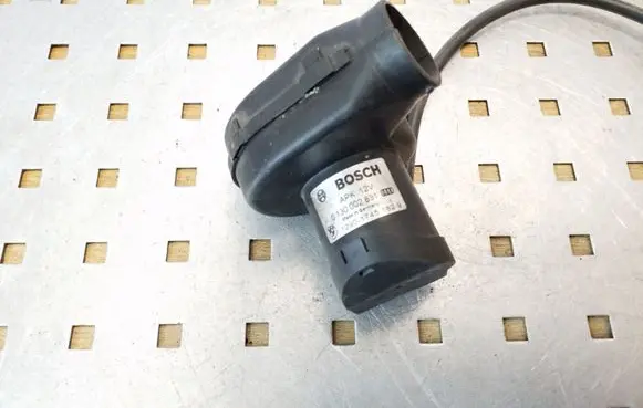 BMW 5 E39 Engine control unit/module fan 0130002831 129017451829