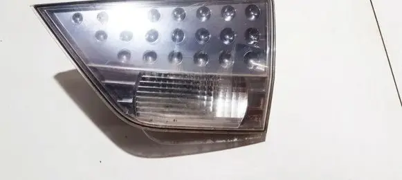 Mitsubishi Outlander Tailgate rear/tail lights