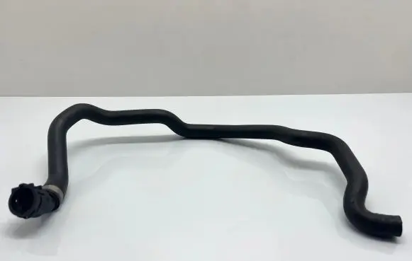 BMW 5 F10 F11 Engine coolant pipe/hose 15476810 9110178