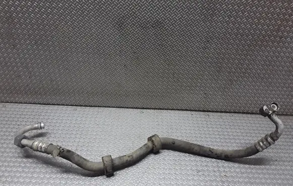 Toyota Corolla Verso E121 Air conditioning (A/C) pipe/hose