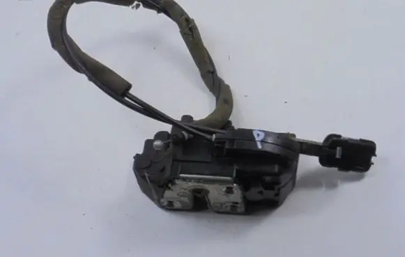 Nissan Micra Front door lock