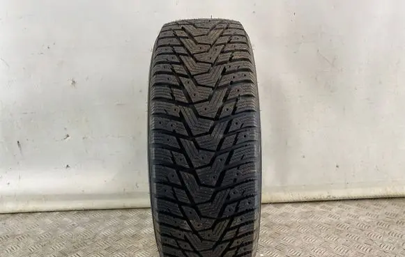 Peugeot 208 II R16 winter tire HANKOOK WINTERICEPTSRS2 20560R16